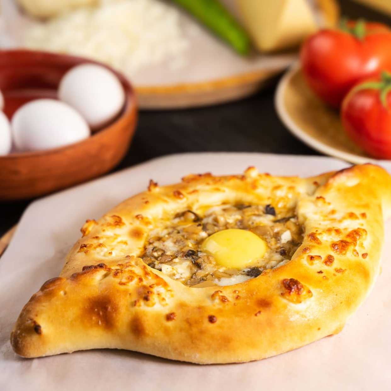 Хачапури по аджарски с грибами