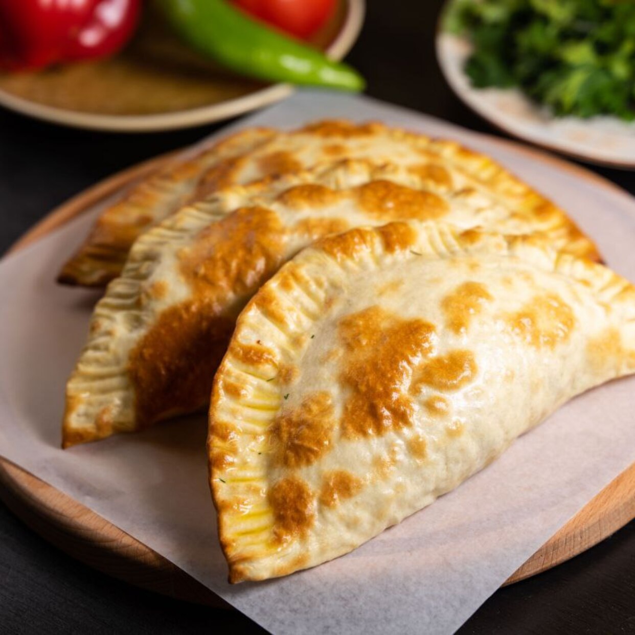 Кутаб с курицей и зеленью